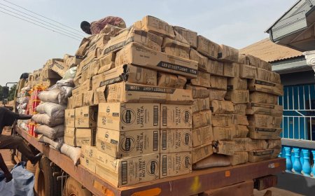 Hajia Zuwera Mohammed Ibrahimah Provides 500 Streetlights, Expands Ramadan Support in Salaga-South