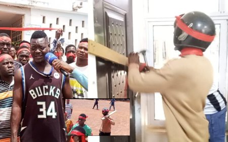 Youth in Walewale Lock Up Coordinating Director’s Office Amid Protest