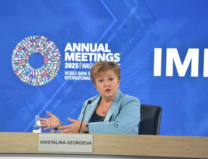 IMF Cuts Global Growth Forecast to 3.1% for 2026 Amid Middle East conflict