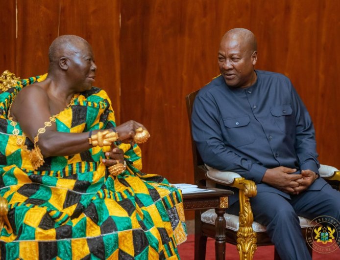 Asantehene urges Mahama to champion a new political culture