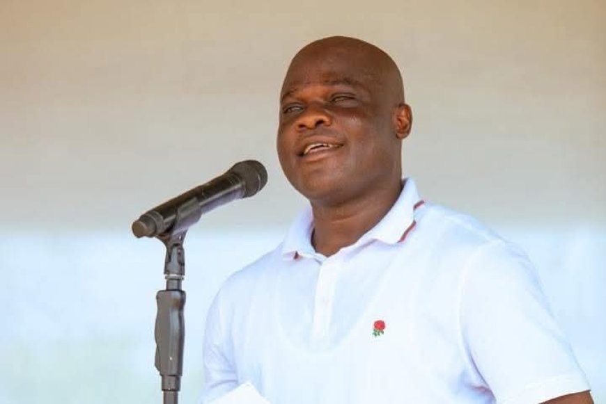 Ahmed Ibrahim warns contractors against shoddy work on  ON 24-Hour Economy Market Projects