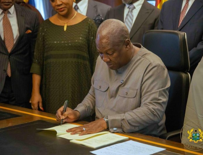 President  Mahama signs Legal Education Reform Bill into law, ending Ghana School of Law’s 66-year monopoly